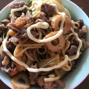 豚バラ肉とミックス野菜のソース焼きそば